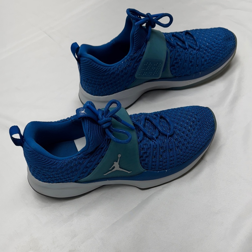 Jorden Trainer 2 Flyknit Trainer Shoes Sz.11